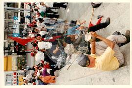 Mobilização (São Paulo-SP, 17 abr. 1988) [fotografia] / Fotógrafo(a) : Douglas Mansur. -- Ref.: BR-SPMST_MST-SN-CIN_AMP_000373-001889-AMT.