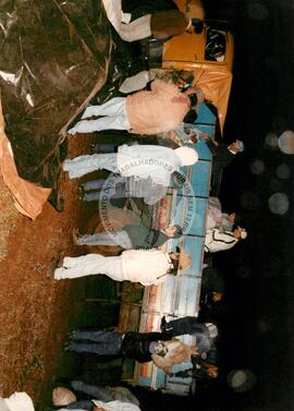 Ocupação Fazenda Dissenha (Abelardo Luz-SC, nov. 1997) [fotografia] / Fotógrafo(a) : Dirceu P. Vieira. -- Ref.: BR-SPMST_MST-SN-CIN_AMP_001837-014018-OCU.