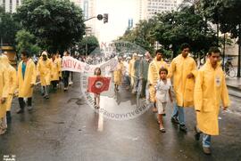 Marcha Nacional do MST (Goiânia-GO, abr. 1997) [fotografia] / Fotógrafo(a) : Arquivo MST ; Paulo P. Lima. -- Ref.: BR-SPMST_MST-SN-CIN_AMP_001407-011306-MAC.