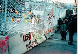 Protesto (Quebec (Canadá), 21 abr. 2001) [fotografia] / Fotógrafo(a) : Maísa Mendonça. -- Ref.: BR-SPMST_MST-SN-CIN_AMP_001057-008579-RIT.