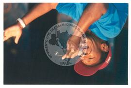 Semana Nacional da Cultura Brasileira e Reforma Agrária [com presença de] Noca da Portela (Brasil, 18 mar. 2002) [fotografia] / Fotógrafo(a) : Luciney Martins. -- Ref.: BR-SPMST_MST-SN-CIN_AMP_001656-012536-PER.