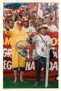 Marcha Nacional do MST (Goiânia-GO, abr. 1997) [fotografia] / Fotógrafo(a) : Arquivo MST. -- Ref.: BR-SPMST_MST-SN-CIN_AMP_001408-011362-MAC.