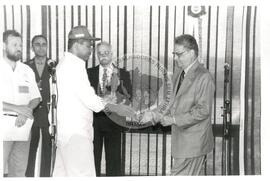 Audiência com o presidente Fernando Henrique Cardoso (Distrito Federal (Brasil), mai. 1995) [fotografia] / Fotógrafo(a) : Douglas Mansur. -- Ref.: BR-SPMST_MST-SN-CIN_AMP_000632-003593-ARV.