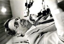 Fernando Henrique Cardoso [Brasil, Presidente da República, sociólogo] (Brasil, 31 mai. 1988) [fotografia] / Fotógrafo(a) : Darcy Cardoso. -- Ref.: BR-SPMST_MST-SN-CIN_AMP_001522-011972-PER.