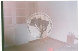 Intercâmbio com a UNAC (Moçambique, ago. 2000) [fotografia] / Fotógrafo(a) : Arquivo MST. -- Ref.: BR-SPMST_MST-SN-CIN_AMP_001093-008886-RIT.