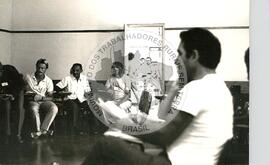 Encontro Nacional do MST, 1o (Goiás, 23 set. 1982) [fotografia] / Fotógrafo(a) : Flademir Araújo. -- Ref.: BR-SPMST_MST-SN-CIN_AMP_000963-007645-ENC.