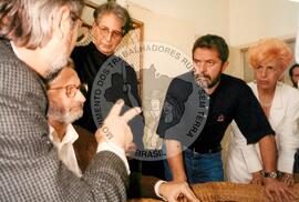 Encontro de Diolinda com personalidades no presídio Carandiru (São Paulo-SP, nov. 1995) [fotografia] / Fotógrafo(a) : [sem autoria] ; Renata Jubram. -- Ref.: BR-SPMST_MST-SN-CIN_AMP_000670-003789-ARV.