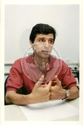 Plínio de Arruda Sampaio Jr. (Mato Grosso do Sul, [sem data]) [fotografia] / Fotógrafo(a) : Arquivo MST ; Douglas Mansur. -- Ref.: BR-SPMST_MST-SN-CIN_AMP_001681-012658-PER.