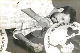 José Rainha Jr. (Brasil, [sem data]) [fotografia] / Fotógrafo(a) : Arquivo MST ; Bernado Magalhães ; Celso Maldes ; Delfim Vieira ; Douglas Mansur ; Eni Nantes da Cruz ; Luis Filho ; Juan Pezzuto ; Sérgio Cardoso. -- Ref.: BR-SPMST_MST-SN-CIN_AMP_001280-010667-LID.