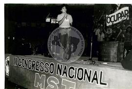 Congresso Nacional do MST, 2o (Distrito Federal (Brasil), 08 mai. 1990) [fotografia] / Fotógrafo(a) : Douglas Mansur ; Carlos Carvalho. -- Ref.: BR-SPMST_MST-SN-CIN_AMP_000703-004244-CGR.