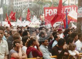 Manifestação pró Impechment - UNE E CUT (São Paulo (Estado), 25 ago. 1992) [fotografia] / Fotógrafo(a) : Juan Pezzeto. -- Ref.: BR-SPMST_MST-SN-CIN_AMP_000384-002091-AMT.