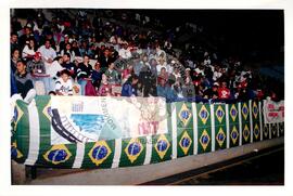 Encontro de Jovens do MST, na Ucicamp, 1o (Campinas-SP, 02 jul. 1999) [fotografia] / Fotógrafo(a) : Douglas Mansur. -- Ref.: BR-SPMST_MST-SN-CIN_AMP_000898-006417-ENJ.