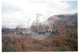 Intercâmbio com a UNAC (Moçambique, ago. 2000) [fotografia] / Fotógrafo(a) : Arquivo MST. -- Ref.: BR-SPMST_MST-SN-CIN_AMP_001092-008832-RIT.