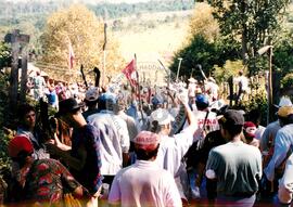 Assentamento "Tamarana" do MST (Paraná, [sem data]) [fotografia] / Fotógrafo(a) : Maria Luísa Mendonça. -- Ref.: BR-SPMST_MST-SN-CIN_AMP_000171-001211-ASS.