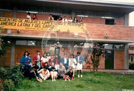 Encontro Latino Americano de Mulheres Campesinas e Indigenas (Colômbia, 28 nov. 1998) [fotografia] / Fotógrafo(a) : Vanderlita. -- Ref.: BR-SPMST_MST-SN-CIN_AMP_001103-009099-RIT.