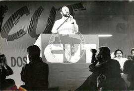 Congresso Nacional da CUT (CONCUT), 3o (Minas Gerais, 1988) [fotografia] / Fotógrafo(a) : Douglas Mansur. -- Ref.: BR-SPMST_MST-SN-CIN_AMP_000735-004831-CSS.