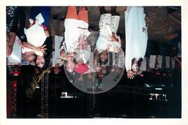 Semana Nacional de Cultura Brasileira e Reforma Agrária (Rio de Janeiro-RJ, 18 mar. 2002) [fotografia] / Fotógrafo(a) : João Laet. -- Ref.: BR-SPMST_MST-SN-CIN_AMP_001811-013105-NDT.