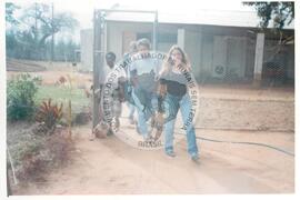 Intercâmbio com a UNAC (Moçambique, ago. 2000) [fotografia] / Fotógrafo(a) : Arquivo MST. -- Ref.: BR-SPMST_MST-SN-CIN_AMP_001093-008904-RIT.