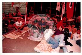 Marcha Popular pelo Brasil (Juíz de Fora-MG, [sem data]) [fotografia] / Fotógrafo(a) : Douglas Mansur. -- Ref.: BR-SPMST_MST-SN-CIN_AMP_001412-011413-MAC.