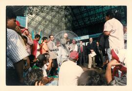 Manifestação Banco Mundial (Distrito Federal (Brasil), 10 dez. 1998) [fotografia] / Fotógrafo(a) : Luiz Alves. -- Ref.: BR-SPMST_MST-SN-CIN_AMP_000582-003243-AMT.