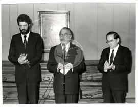Posse de Dante de Oliveira no Ministerio da Reforma e Desenvolvimento Agrário (Distrito Federal (Brasil), 29 mai. 1985) [fotografia] / Fotógrafo(a) : Leandro Abreu. -- Ref.: BR-SPMST_MST-SN-CIN_AMP_000645-003663-ARV.