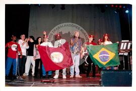 Lançamento do CD "Arte em Movimento" (Rio de Janeiro (Estado), 22 jul. 1998) [fotografia] / Fotógrafo(a) : Arquivo MST. -- Ref.: BR-SPMST_MST-SN-CIN_AMP_000804-005127-CUL.