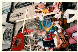 Mobilização (São Paulo-SP, 17 abr. 1988) [fotografia] / Fotógrafo(a) : Douglas Mansur. -- Ref.: BR-SPMST_MST-SN-CIN_AMP_000373-001937-AMT.