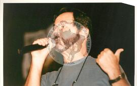 Semana Nacional de Cultura Brasileira e Reforma Agrária (Rio de Janeiro-RJ, 18 mar. 2002) [fotografia] / Fotógrafo(a) : João Laet. -- Ref.: BR-SPMST_MST-SN-CIN_AMP_001818-013507-NDT.