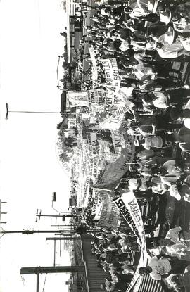 Romaria conquistadora da Terra Prometida (Porto Alegre-RS, 27 mai. 1986) [fotografia] / Fotógrafo(a) : Karine Emerich. -- Ref.: BR-SPMST_MST-SN-CIN_AMP_001956-014972-SPR.