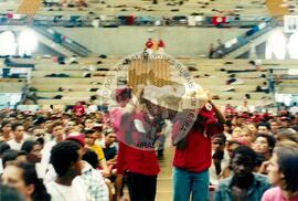 Encontro de Jovens do MST, na Ucicamp, 3o (Campinas-SP, 14 fev. 2001) [fotografia] / Fotógrafo(a) : Paulo Augusto. -- Ref.: BR-SPMST_MST-SN-CIN_AMP_000901-006608-ENJ.