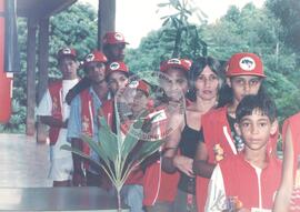 Encontro Nacional do MST (Brasil, [sem data]) [fotografia] / Fotógrafo(a) : Francisca P. Montejo. -- Ref.: BR-SPMST_MST-SN-CIN_AMP_001946-014685-ACS.