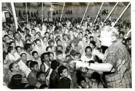Luíza Erundina (Brasil, [sem data]) [fotografia] / Fotógrafo(a) : Douglas Mansur ; Juan Pezzuto ; Regina Vilela. -- Ref.: BR-SPMST_MST-SN-CIN_AMP_001624-012415-PER.