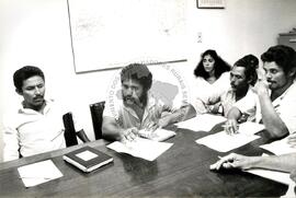 Audiência com Secretários de Assuntos Jurídicos (Mato Grosso do Sul, mar. 1988) [fotografia] / Fotógrafo(a) : Mário de Freitas. -- Ref.: BR-SPMST_MST-SN-CIN_AMP_000680-003846-ARV.