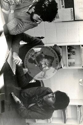 Ailton Krenak (São Paulo (Estado), 31 mai. 1986) [fotografia] / Fotógrafo(a) : Augusto Nazário. -- Ref.: BR-SPMST_MST-SN-CIN_AMP_001436-011657-PER.