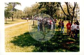 Encontro de Jovens do MST, na Ucicamp, 2o (Campinas-SP, 18 fev. 2000) [fotografia] / Fotógrafo(a) : Milene Medeiros. -- Ref.: BR-SPMST_MST-SN-CIN_AMP_000899-006448-ENJ.
