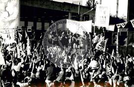 Manifestação pela Reforma Agrária (Santa Catarina, 1994) [fotografia] / Fotógrafo(a) : Olavo Ramos. -- Ref.: BR-SPMST_MST-SN-CIN_AMP_000485-002825-AMT.