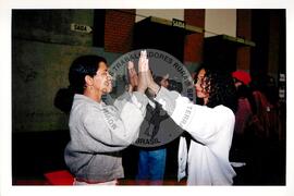 Encontro de Jovens do MST, na Ucicamp, 1o (Campinas-SP, 02 jul. 1999) [fotografia] / Fotógrafo(a) : Douglas Mansur. -- Ref.: BR-SPMST_MST-SN-CIN_AMP_000898-006397-ENJ.