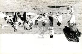 Ocupação em Santo Ângelo (Santo Ângelo-RS, 25 jul. 1988) [fotografia] / Fotógrafo(a) : Douglas Mansur. -- Ref.: BR-SPMST_MST-SN-CIN_AMP_001850-014095-OCU.