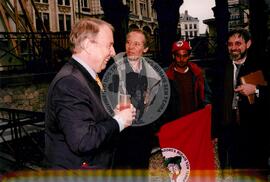Intercâmbio: Visita do grupo do MST à Bélgica (Bélgica, abr. 1999) [fotografia] / Fotógrafo(a) : Arquivo MST. -- Ref.: BR-SPMST_MST-SN-CIN_AMP_001126-009327-RIT.