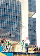 Chegada da Marcha Popular à Brasília (Brasília-DF, 07 out. 1999) [fotografia] / Fotógrafo(a) : Douglas Mansur. -- Ref.: BR-SPMST_MST-SN-CIN_AMP_001400-011222-MAC.