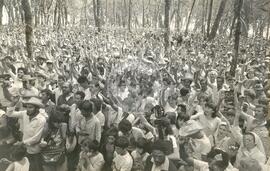 Desocupação em Júlio Castilho/Ocupação Fazenda Annoni (Rio Grande do Sul, [sem data]) [fotografia] / Fotógrafo(a) : Arquivo MST ; Daniel Andrade. -- Ref.: BR-SPMST_MST-SN-CIN_AMP_001779-012924-VPP.