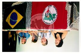 Semana Nacional de Cultura Brasileira e Reforma Agrária (Rio de Janeiro-RJ, 18 mar. 2002) [fotografia] / Fotógrafo(a) : Luciney Martins. -- Ref.: BR-SPMST_MST-SN-CIN_AMP_001823-013764-NDT.