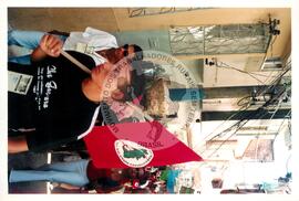 Semana Nacional de Cultura Brasileira e Reforma Agrária (Rio de Janeiro-RJ, 18 mar. 2002) [fotografia] / Fotógrafo(a) : Luciney Martins. -- Ref.: BR-SPMST_MST-SN-CIN_AMP_001816-013391-NDT.