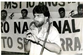 Ademar Bogo (Brasil, [sem data]) [fotografia] / Fotógrafo(a) : Douglas Mansur ; Juan Pezzuto ; Elizeu Santos ; Luciney Martins ; João Laet ; Arquivo MST. -- Ref.: BR-SPMST_MST-SN-CIN_AMP_001167-010246-LID.