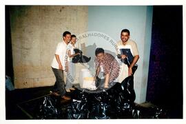 Encontro de Jovens do MST, na Ucicamp, 3o (Campinas-SP, 14 fev. 2001) [fotografia] / Fotógrafo(a) : Douglas Mansur. -- Ref.: BR-SPMST_MST-SN-CIN_AMP_000907-006918-ENJ.