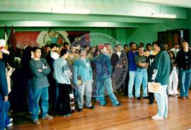 Curso de militantes de comunicação (Veranopólis-RS, 27 mai. 2002) [fotografia] / Fotógrafo(a) : Leticia Barqueta ; Carmen de Castro. -- Ref.: BR-SPMST_MST-SN-CIN_AMP_000837-005596-CUR.