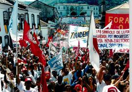 Manifestação (Ouro Preto-MG, 21 set. 1999) [fotografia] / Fotógrafo(a) : Rogério Reis. -- Ref.: BR-SPMST_MST-SN-CIN_AMP_000535-003028-AMT.