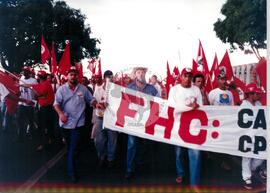 Congresso Nacional do MST, 4o (Distrito Federal (Brasil), 07 ago. 2000) [fotografia] / Fotógrafo(a) : Douglas Mansur ; Paula Reis ; João Zinclar. -- Ref.: BR-SPMST_MST-SN-CIN_AMP_000715-004624-CGR.