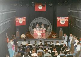 Lançamento da Revista Sem Terra (São Paulo (Estado), 03 jul. 1997) [fotografia] / Fotógrafo(a) : Francisca P. Montejo ; Saulo Pompermayer ; Douglas Mansur ; . -- Ref.: BR-SPMST_MST-SN-CIN_AMP_000692-003909-ARV.