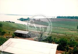 Assentamento "Nova Ronda Alta" (Rio Grande do Sul, [sem data]) [fotografia] / Fotógrafo(a) : Bernardo Fernandes ; Arquivo MST. -- Ref.: BR-SPMST_MST-SN-CIN_AMP_000184-001302-ASS.